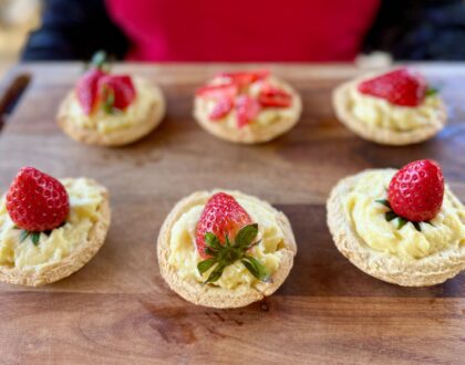 Strawberry Tartlets (Crostatine di Fragole)