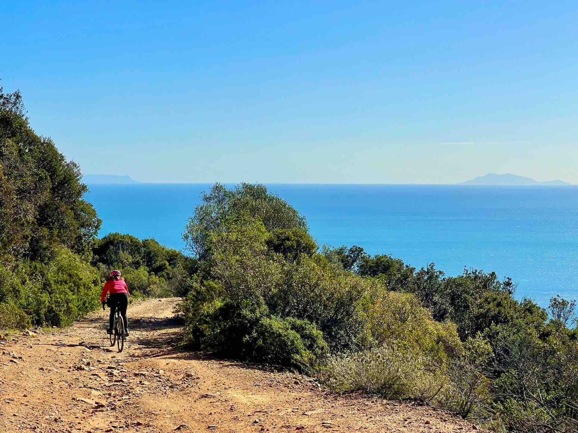 Cycling in coastal Tuscany with Mediterranean views